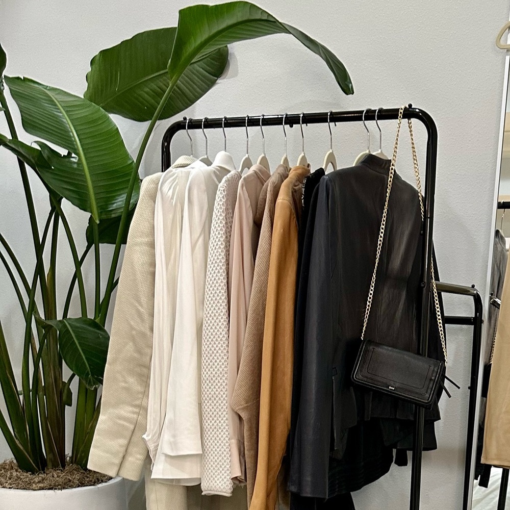 Live Listing Item Women’s Fashion